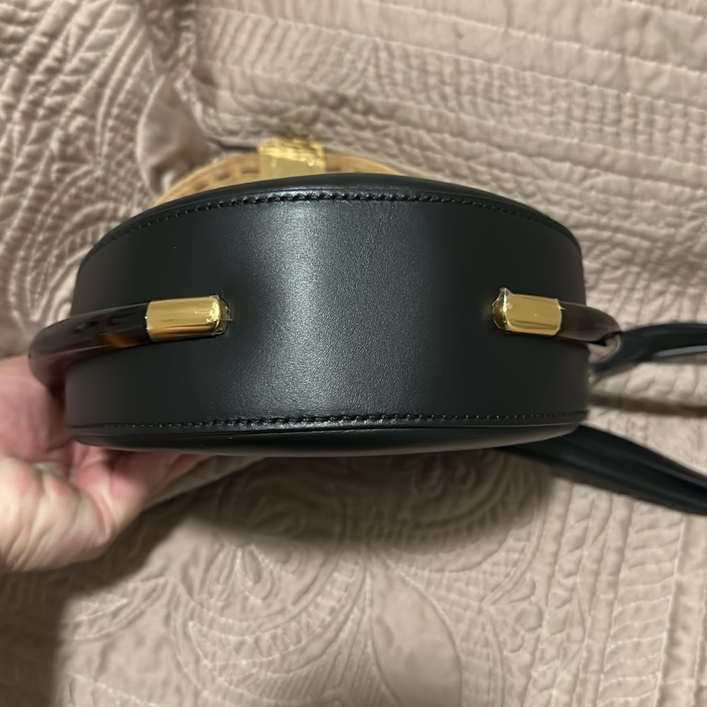 Fendi Black Leather Moonlight Flap Crossbody - Picture 4 of 8